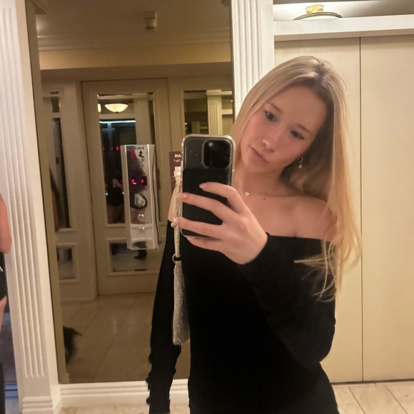 rowenyvonne